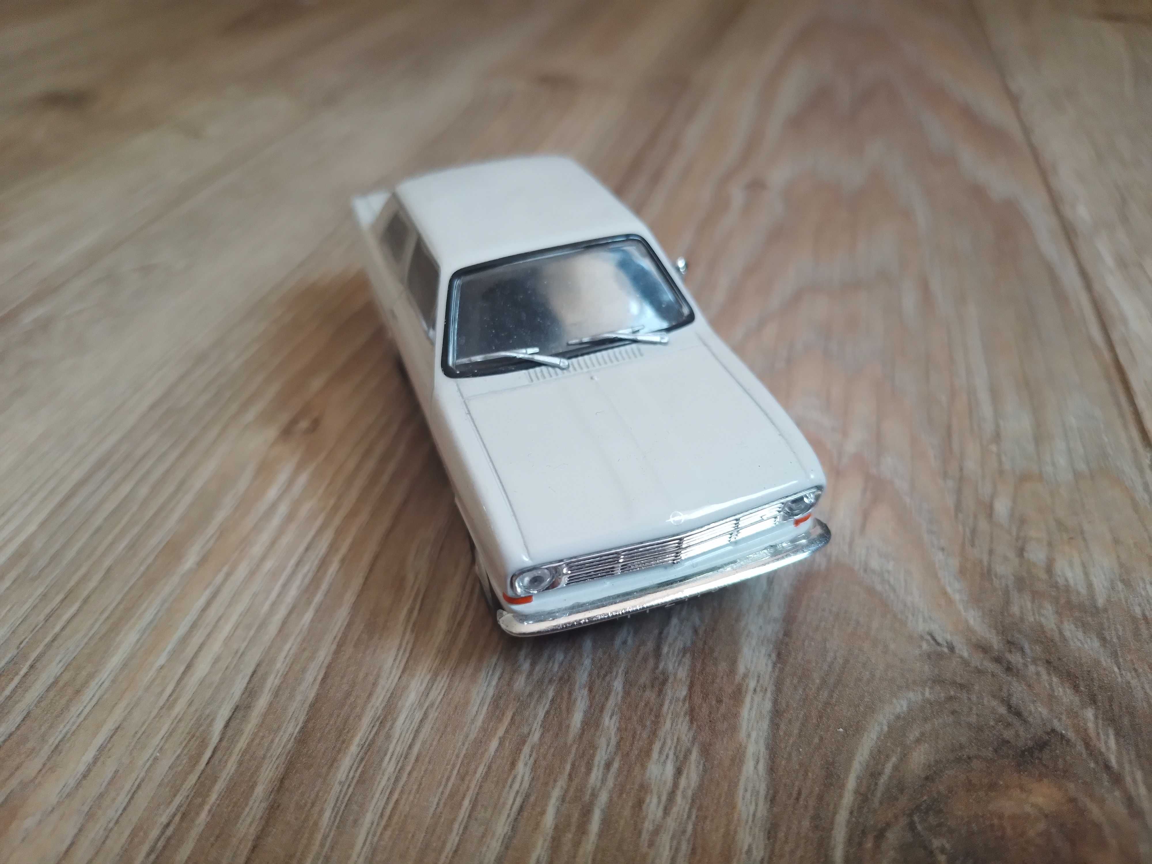 Opel Kadett B; Kultowe Auta PRL-u 1:43