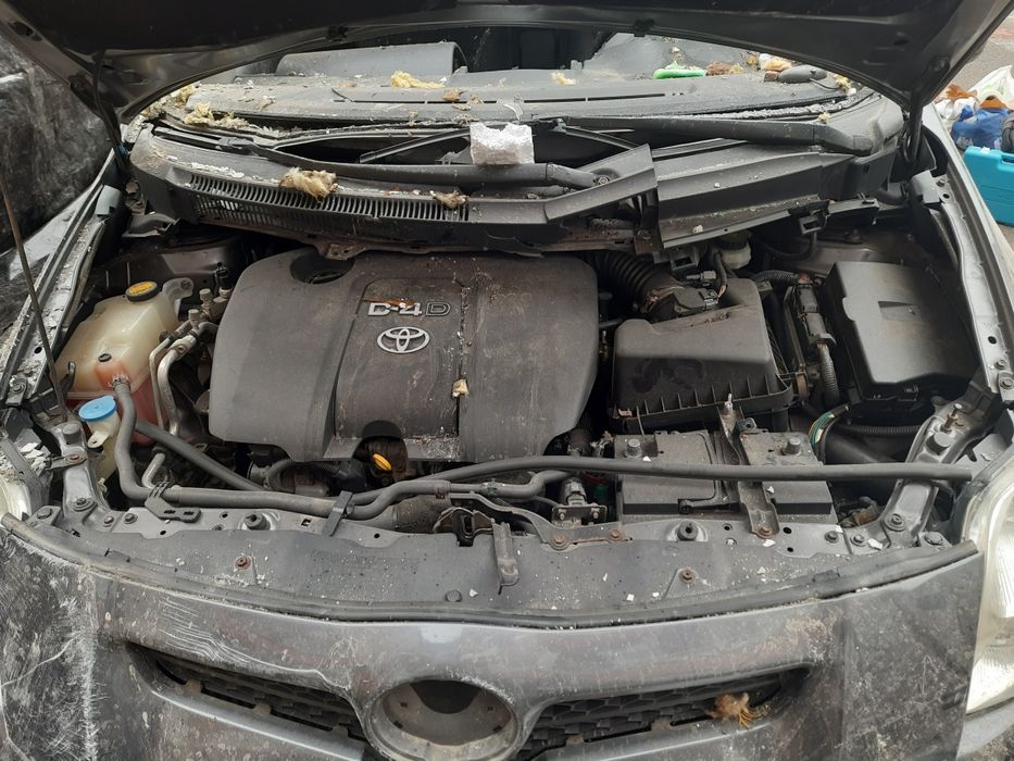 Тойота Ауріс 1,4D робот