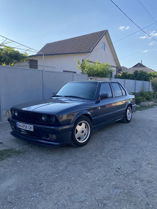 Продам BMW E30 M42B18