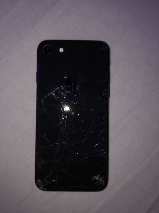 iPhone 8 + shockproof case, 64 GB, used64343215661698120