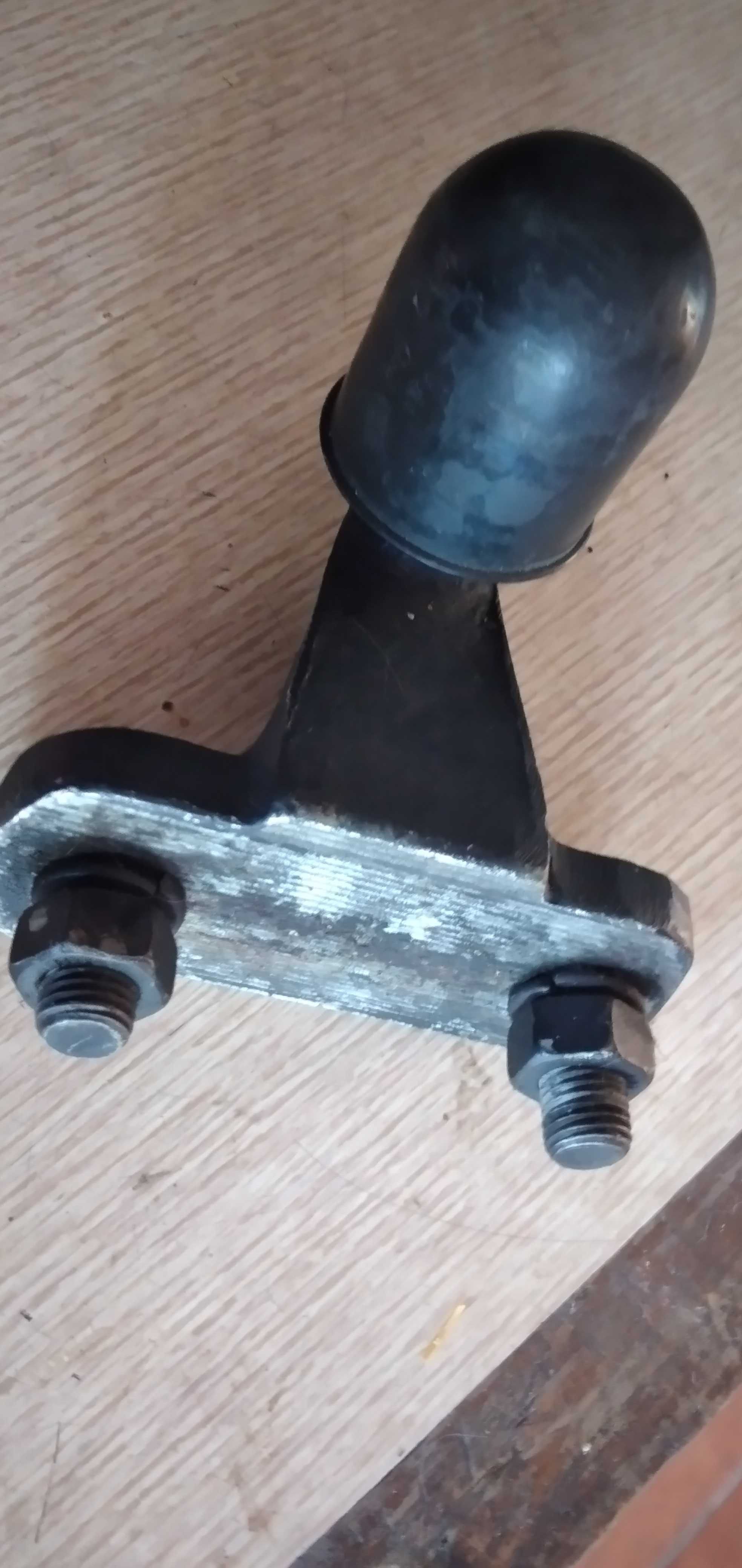 Bola de reboque para automovel