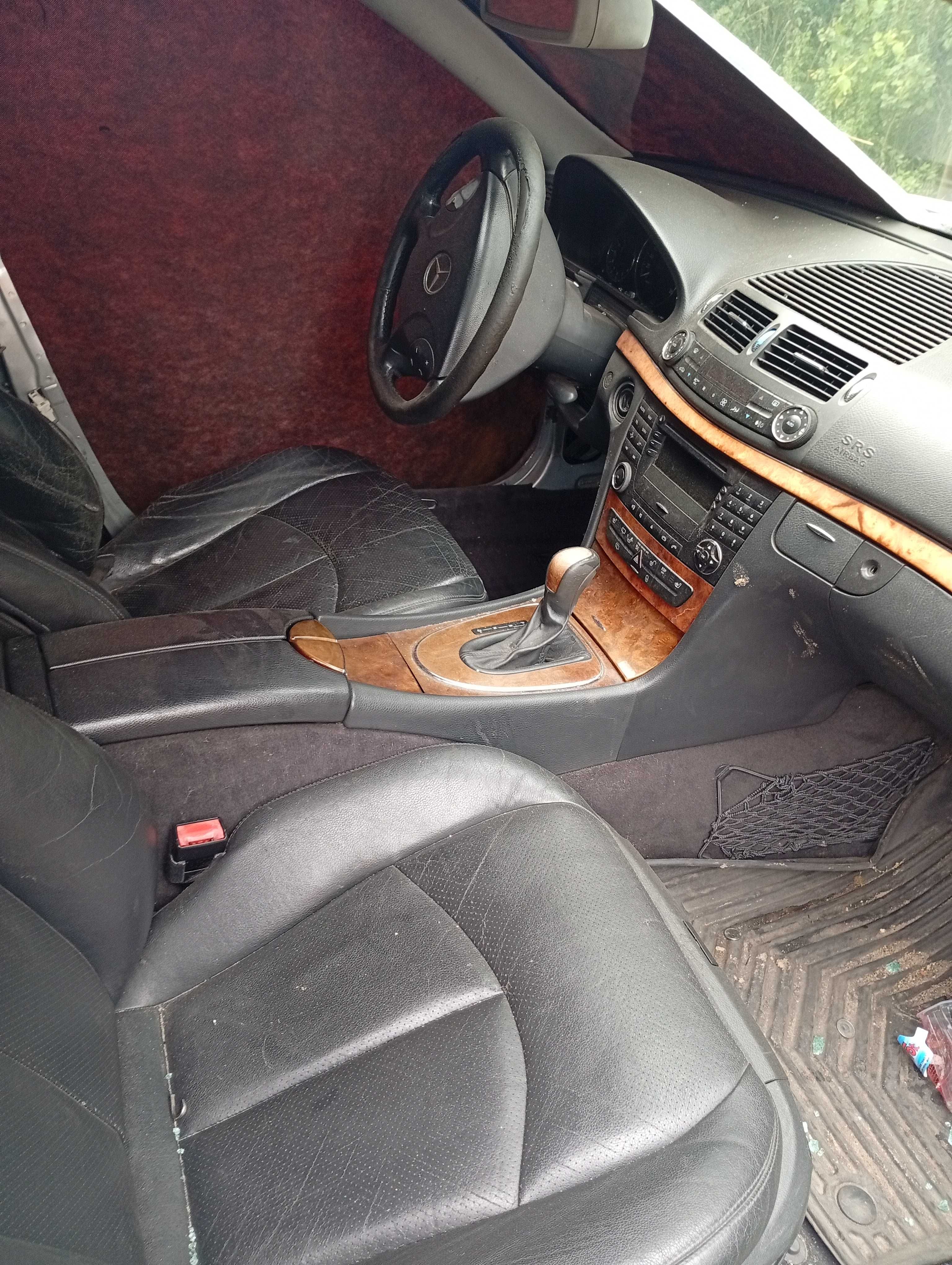 Mercedes Benz E270