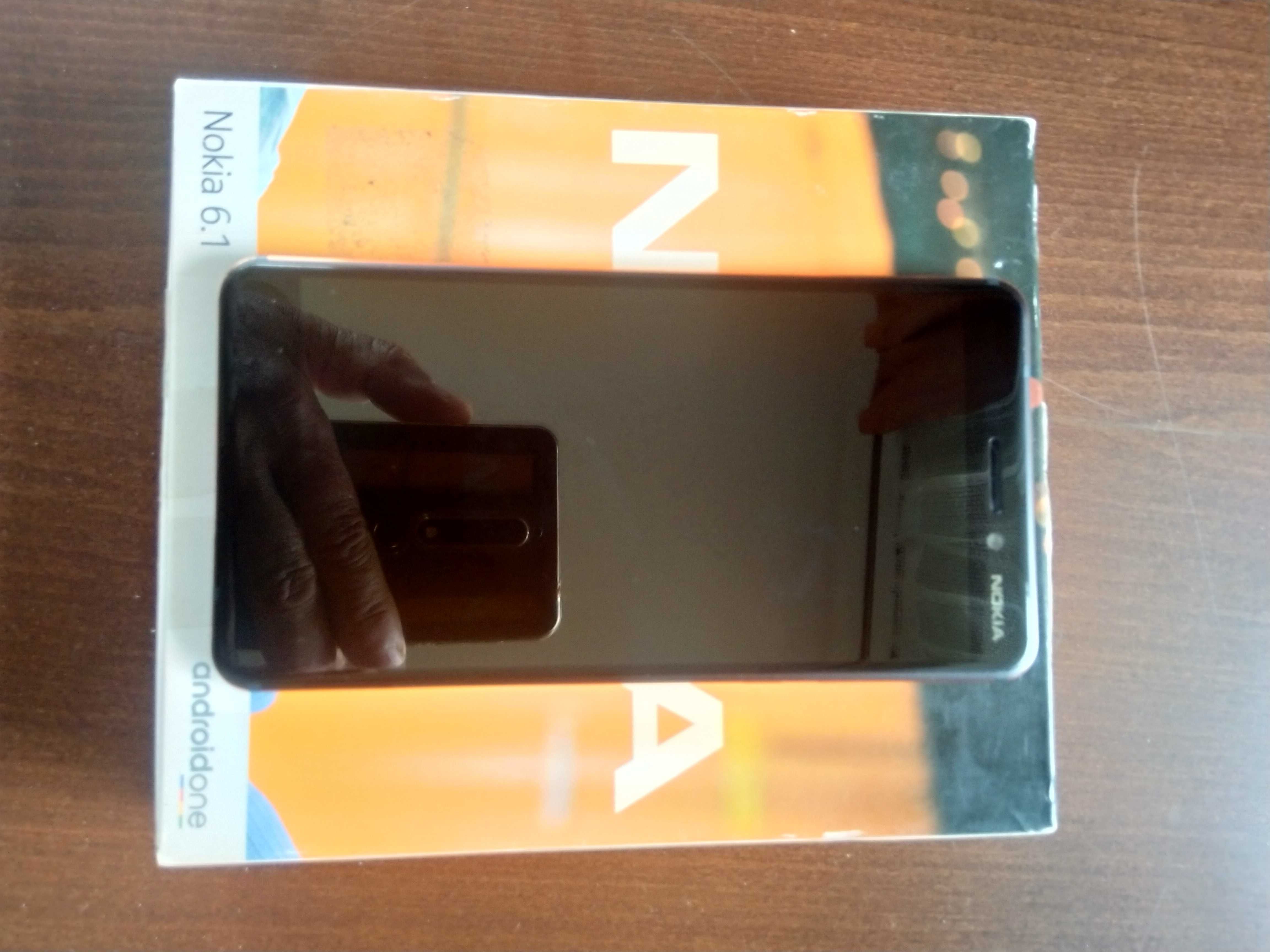 Nokia 6 TA-1054 sprawna w dobrym stanie + niesprawna Nokia 6.1 gratis
