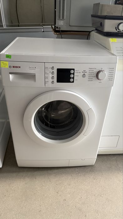 Пральна машина Bosch Seria 4 WAE 28426/97