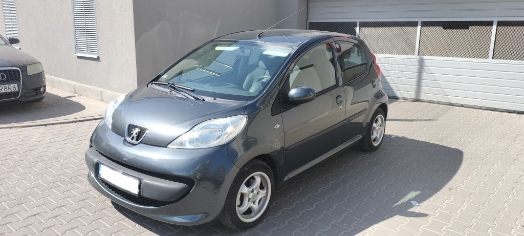 Peugeot 107/Toyota Aygo 1.0 benzyna 5Drzwi/klima/ISOFIX/zarej.w Polsce