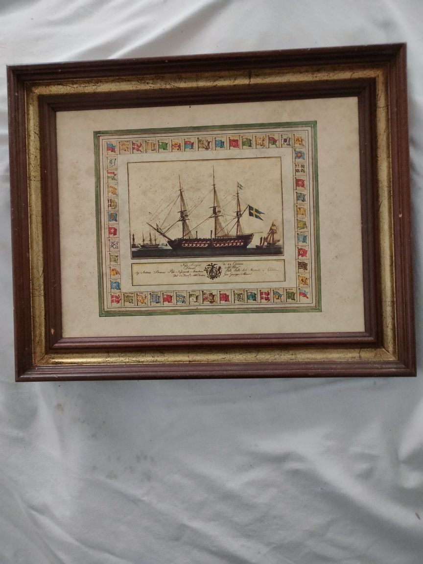 Moldura em madeira com navio sueco.
