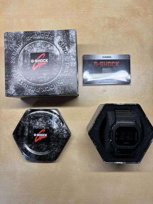 Zegarek CASIO G-SHOCK DW-5600BB-1ER długa Gwarancja