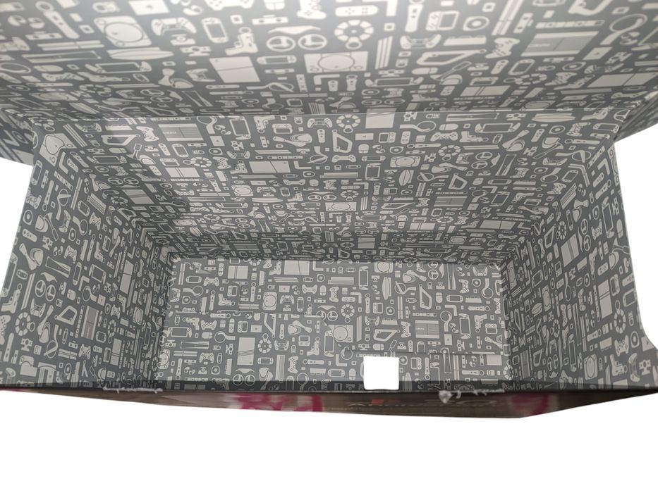 PlayStation 5 30th anniversary karton