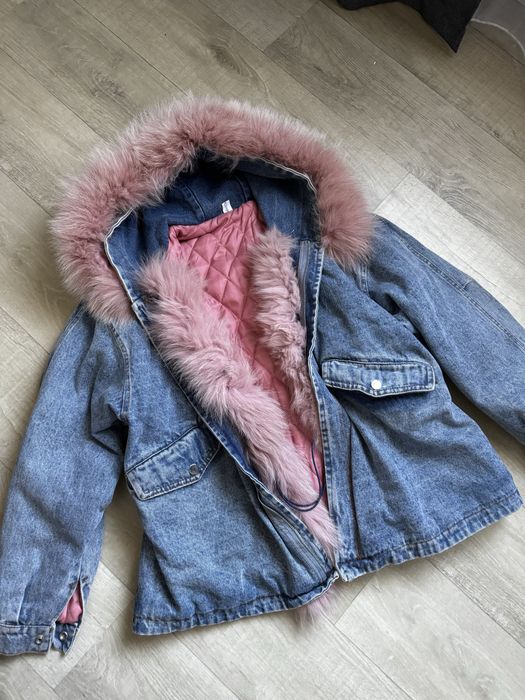 Джинсова куртка.