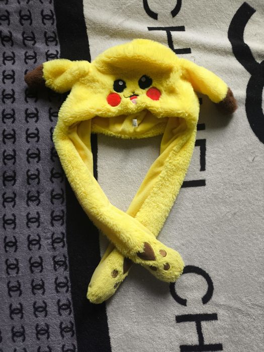 Жовта шапка Pikachy