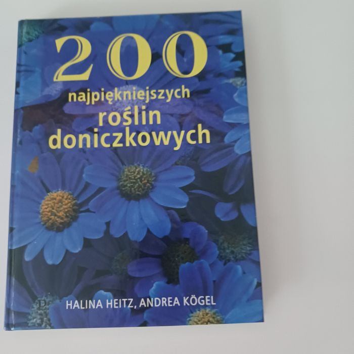 Książka 200 najpiękniejszych roślin doniczkowych.