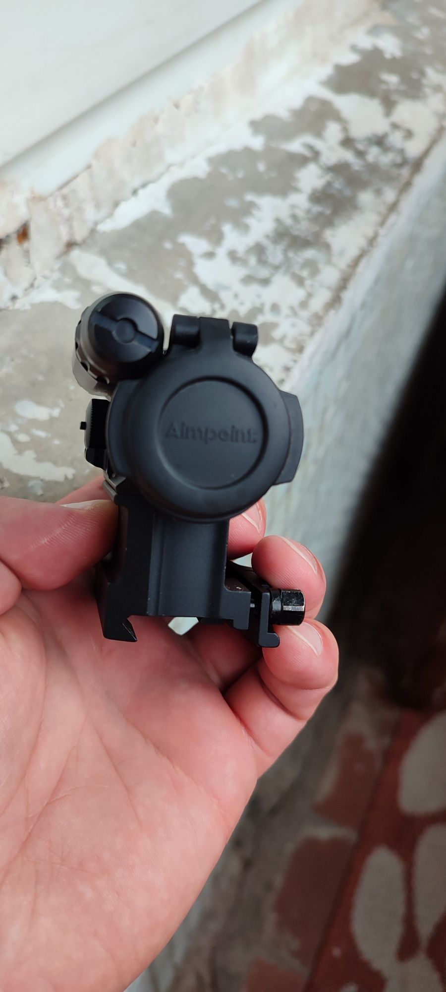 Коліматор Aimpoint Comp M5 з точкою 2 МОА