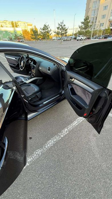 Audi A5 2011 г,1.8 т