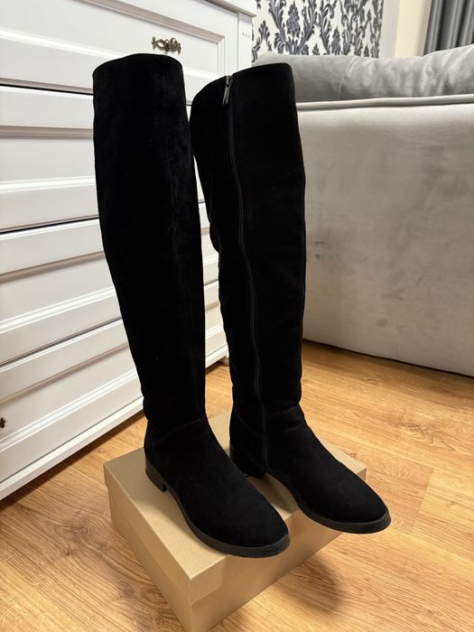 Продам високі чоботи за коліно з натуральної замші, зимові