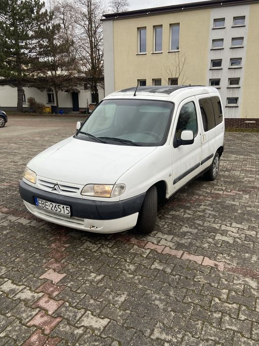 Citroen berlingo beznyna 1.4 gaz klima hak el szyby
