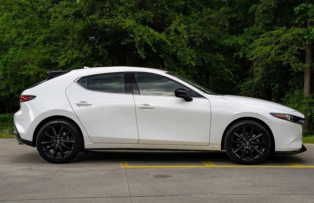 Mazda Mazda3      2023