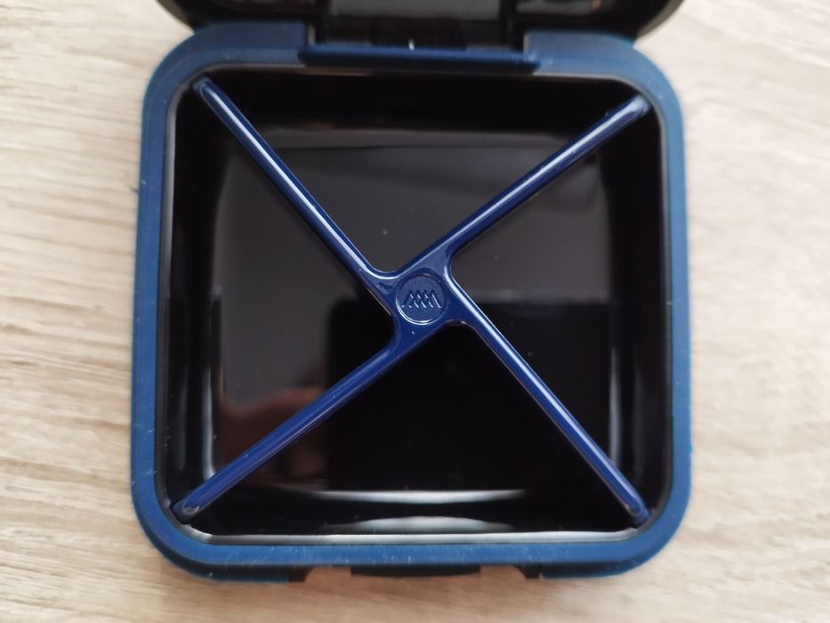 Wodoodporny organizer na tabletki biżuterię słuchawki