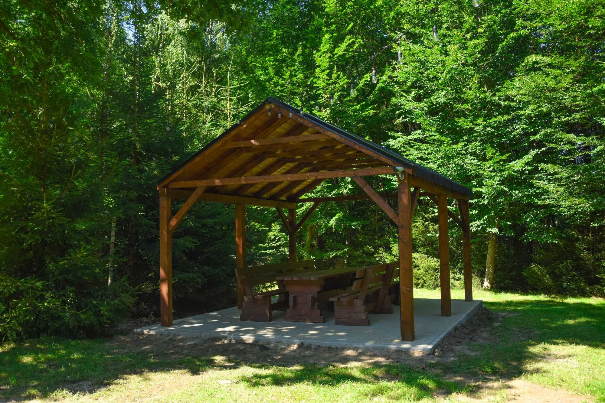 Domek nad jeziorem w lesie Starnin jacuzzi 7 min od HOSSOLANDU