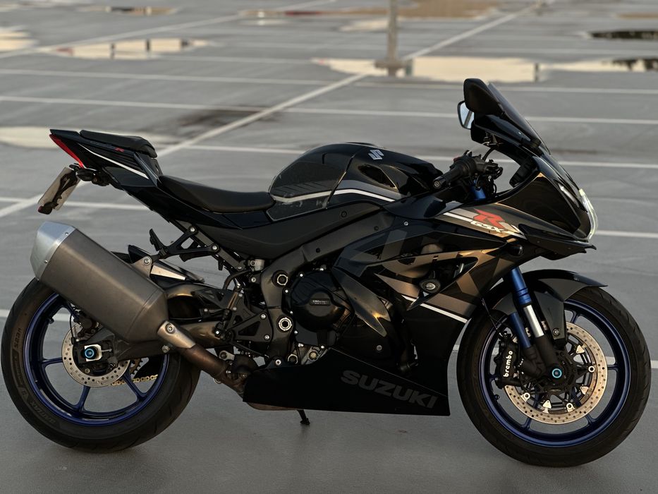 SUZUKI GSXR1000RA ABS - Full Extras!