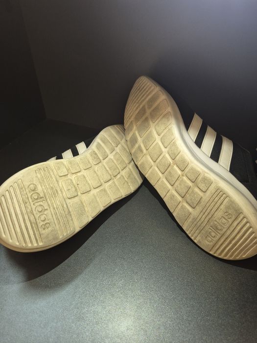Оригінальні кросівки Adidas LITE RACER 3.0(Б/У-БЕЗ УСТІЛОК)46-30см