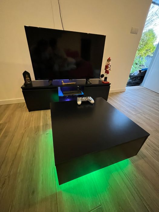 Vendo aparador tv e mesa de centro
