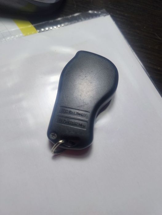 Брелок сигналізації для машини