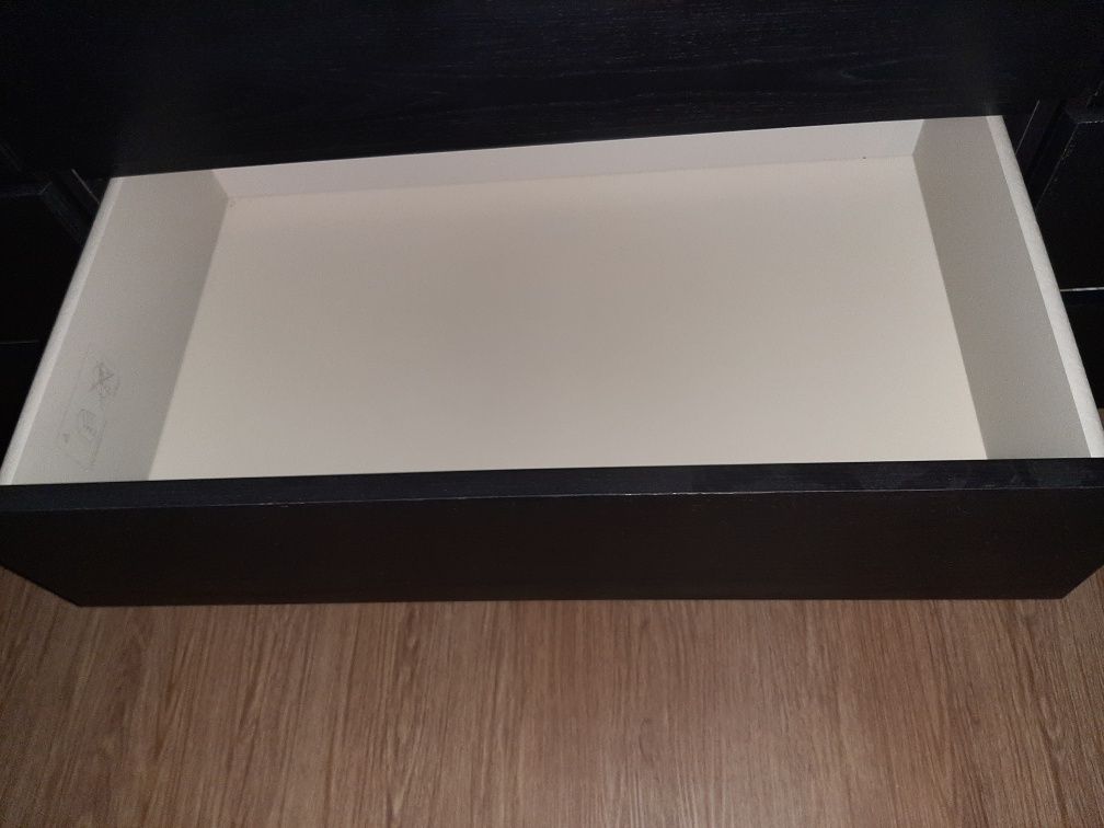 Cómoda Ikea Malm