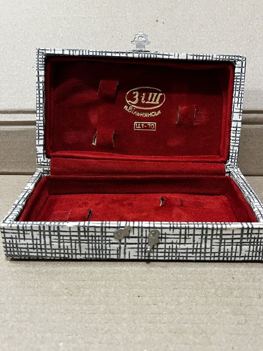 Скринька для кухонних приборів (ложки, виделки)