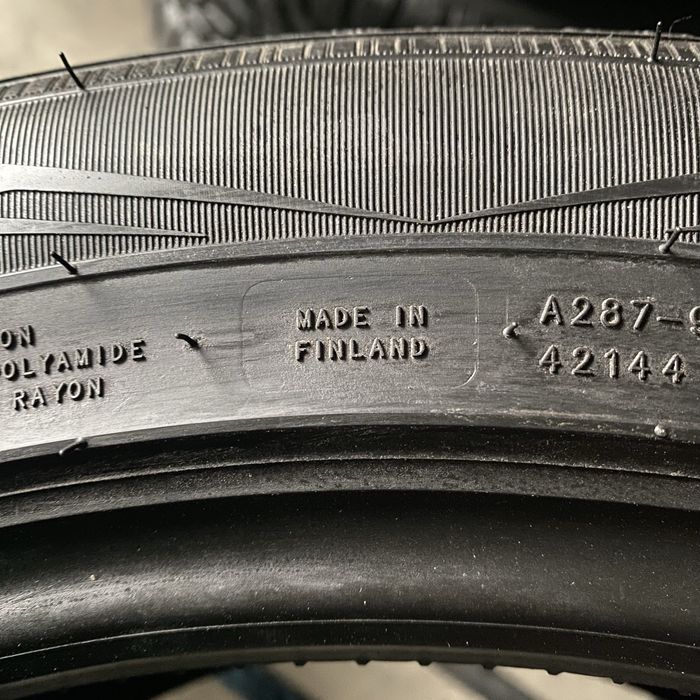 Шини нові 245/45/17 - 2шт nokian WR A4 зима