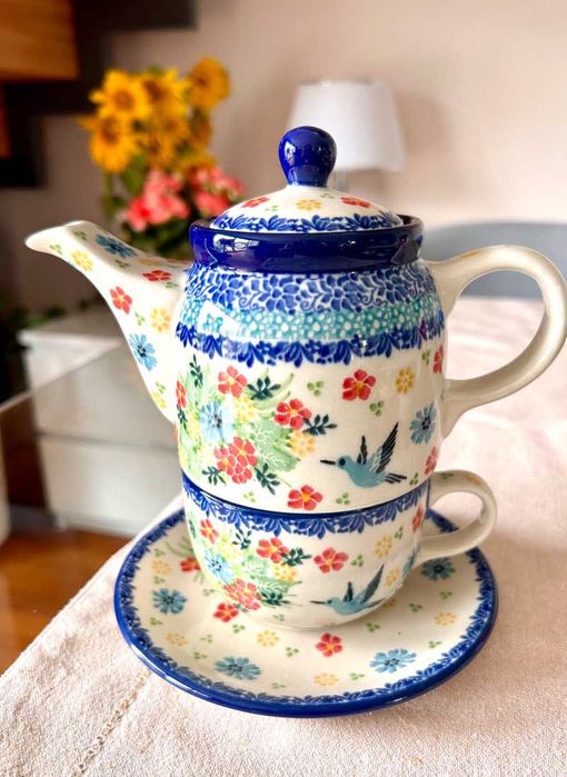 Filiżanka Bolesławiec, filiżanka z imbrykiem, czajnik z filiżanką