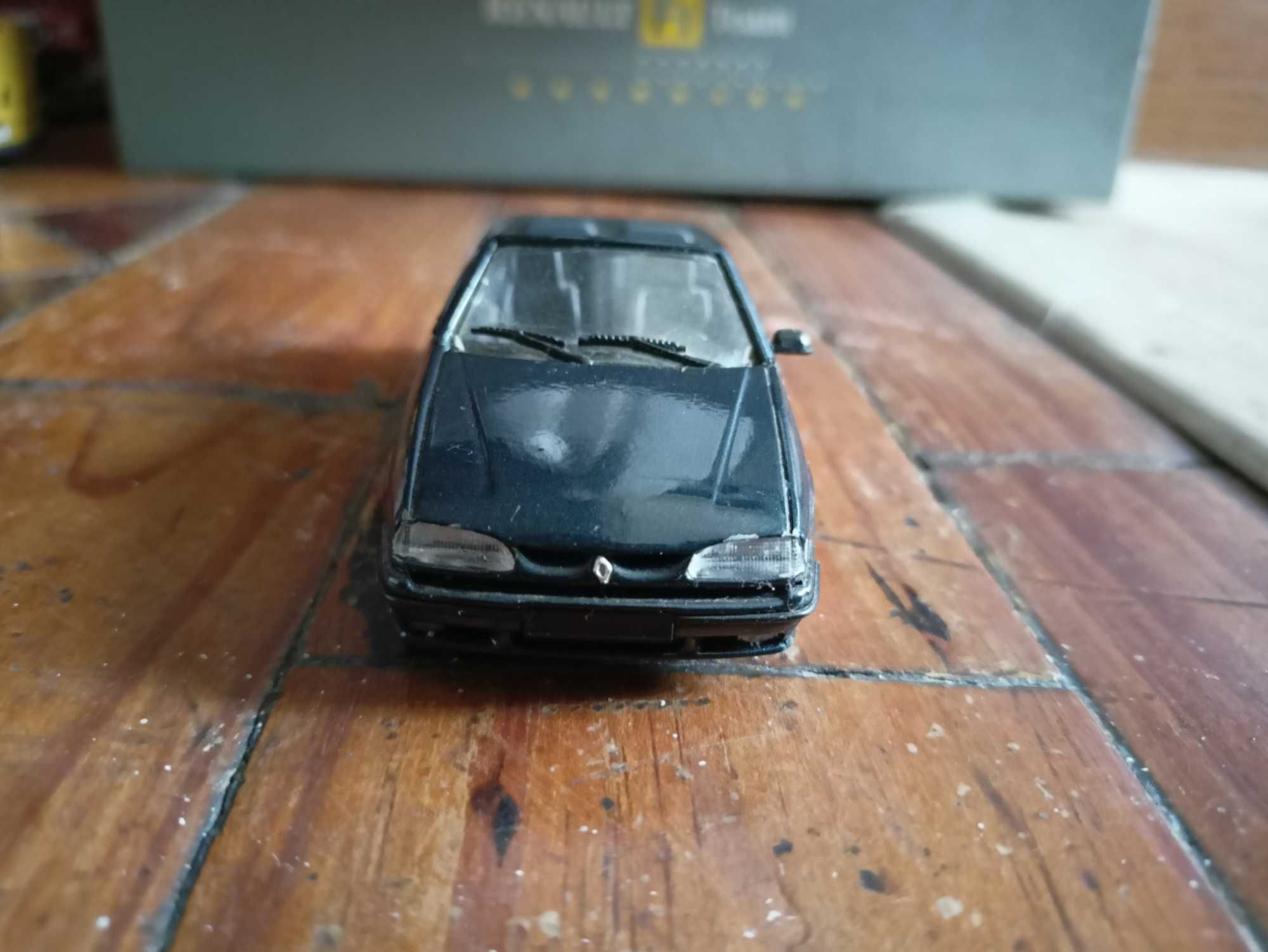 Renault 19 Cabriolet 1:43