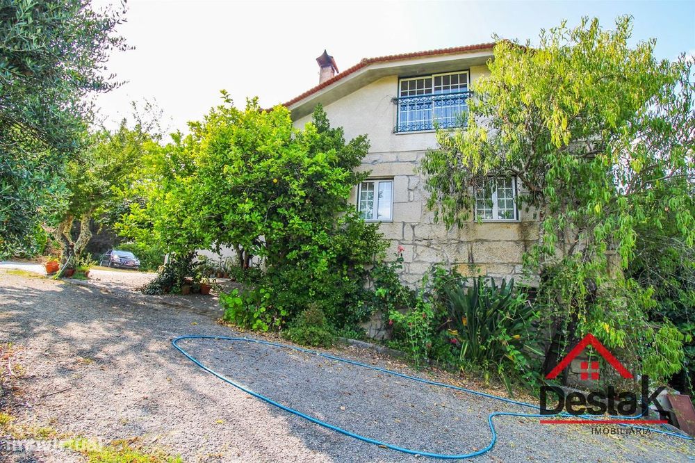 Herdade com moradia T7 a menos de 10 minutos da cidade de Viseu