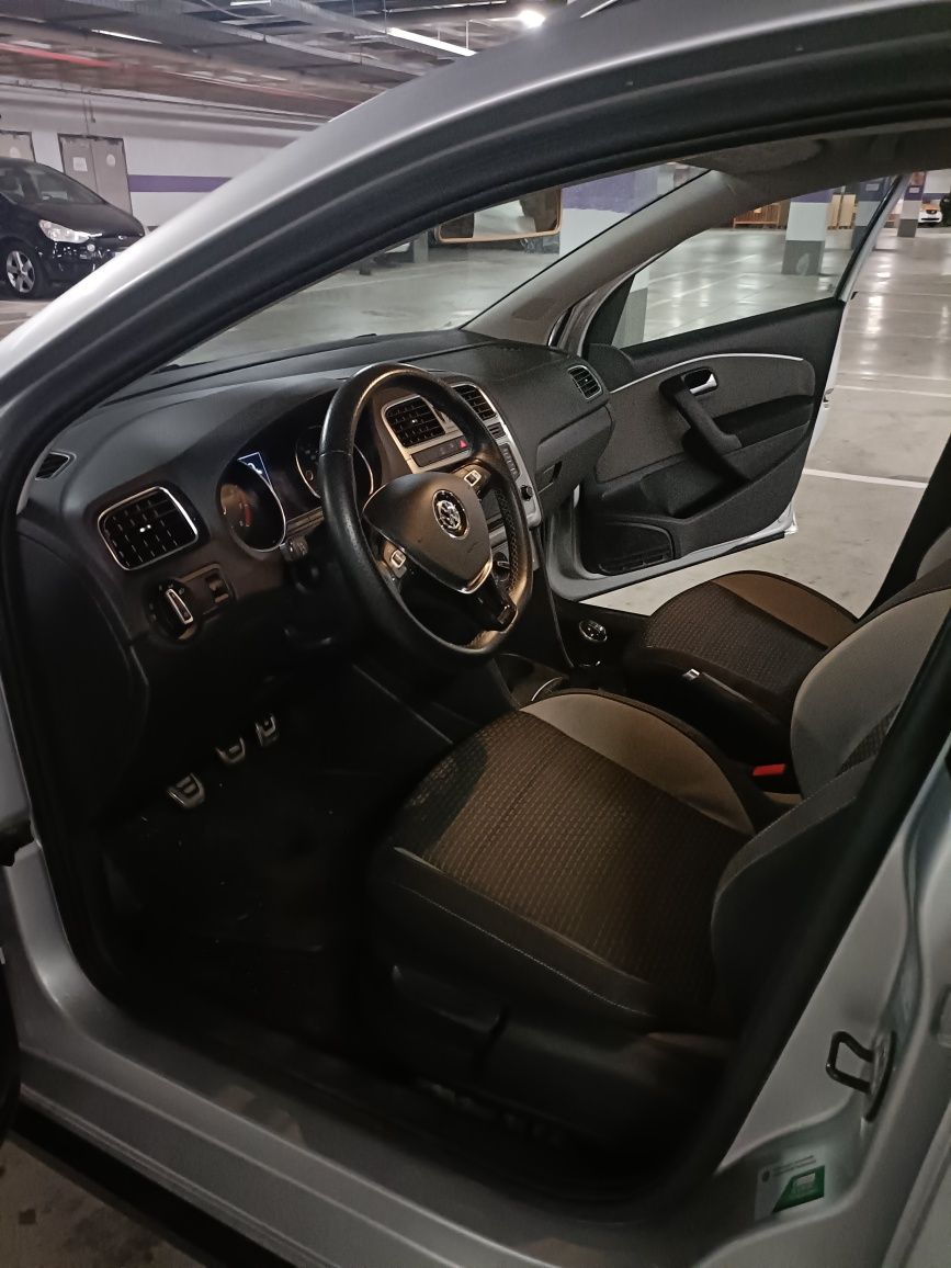 Volkswagen Cross Polo GPS 2015