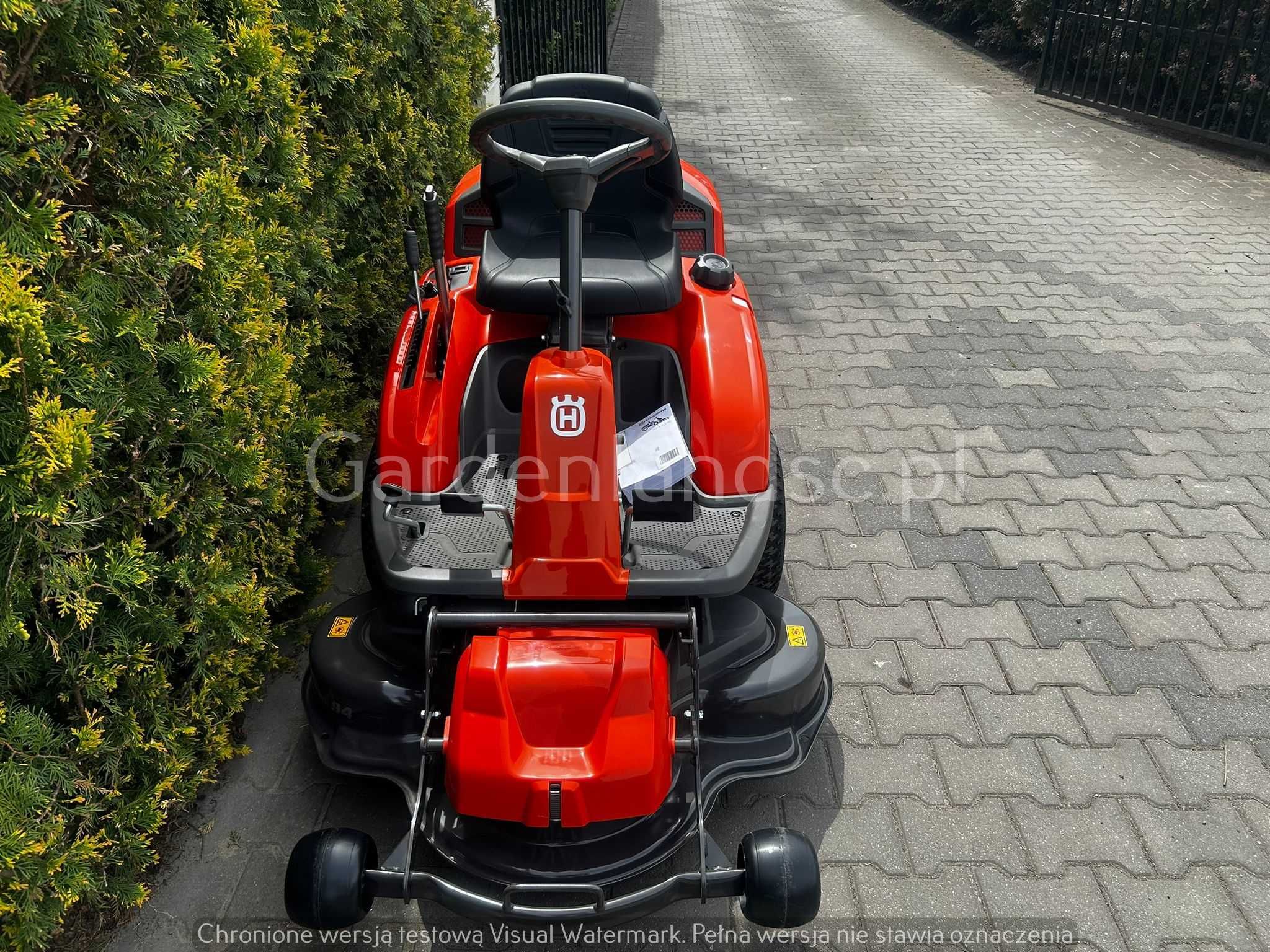 NOWY Rider traktorek kosiarka Husqvarna R 214C z kosiskiem 94cm