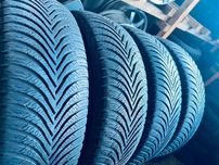 Шини Резина Зимові  195 65 15 Michelin Alpin5 4шт