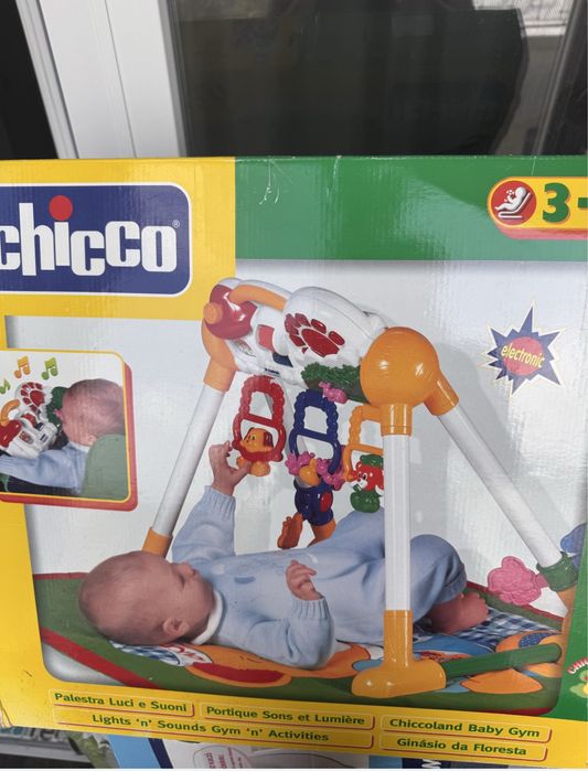 Ігровий центр-стійка Chicco від 3-міс до 1,5 року