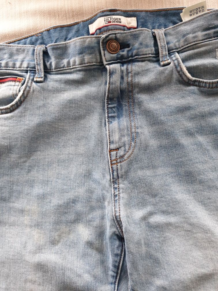 Spodnie męskie  jeans firmy Tommy Hilfiger  34/34