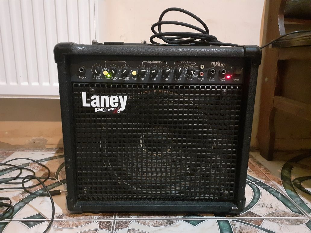Продам срочно комбоусилитель звука laney для электрогитары. Торг.