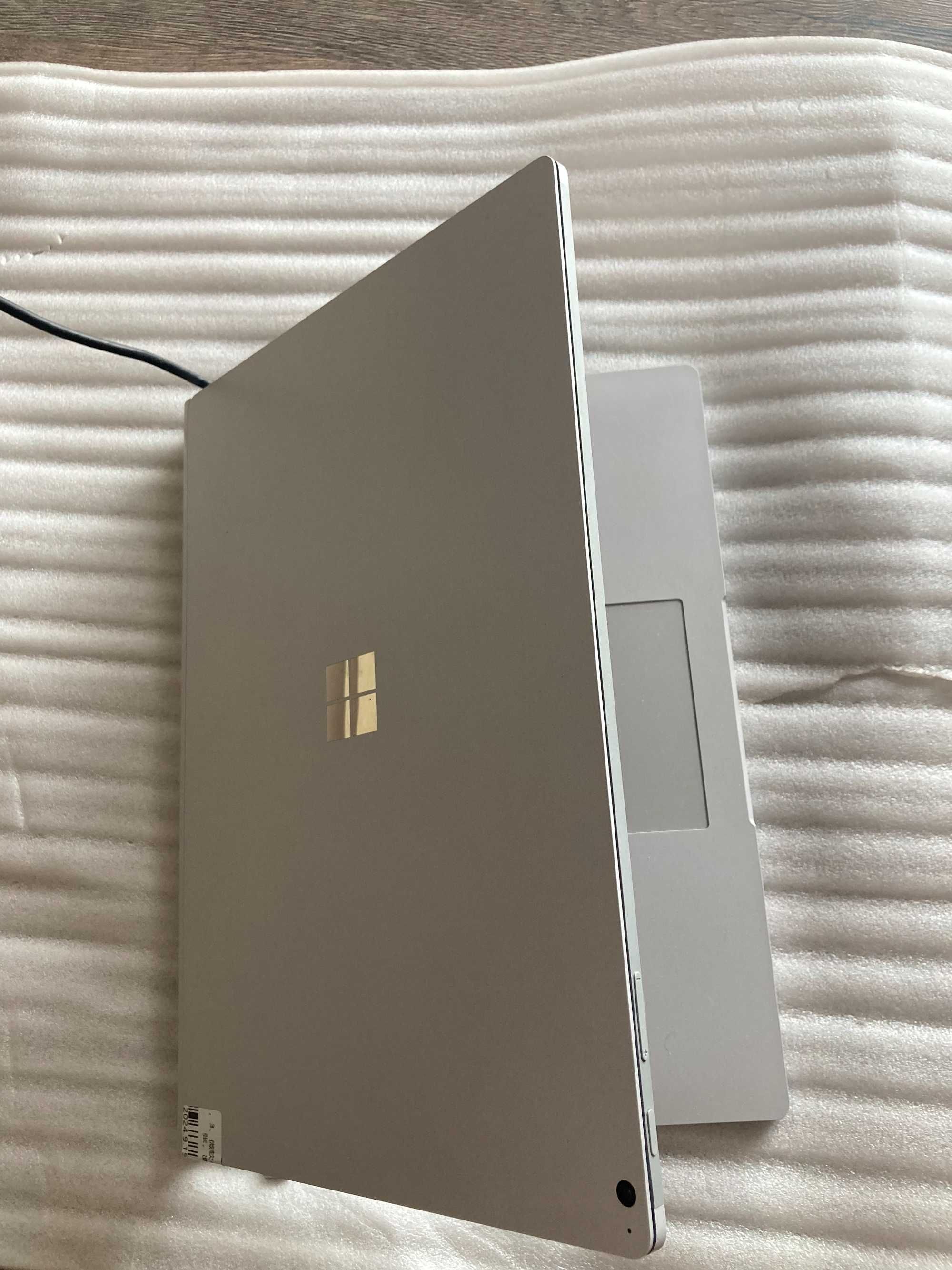 i7,16GB,NVIDIA GTX1060 6GB Microsoft Surface Book 2 15 Игровой Windows
