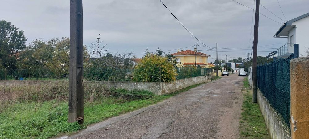 Terreno urbano 1.842 m2 - Qta do Anjo -Palmela