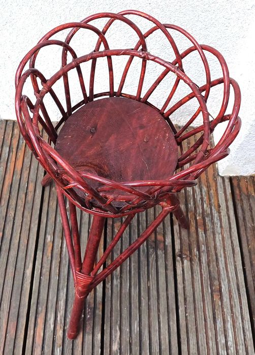 sprzedam kwietnik wiklinowy