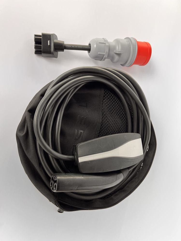 Зарядка НОВА з уцінкою Tesla Mobile Connector Gen2 (32A) ,ОРИГІНАЛ.