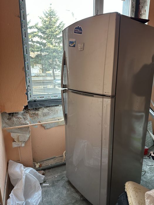 Холодильник Toshiba