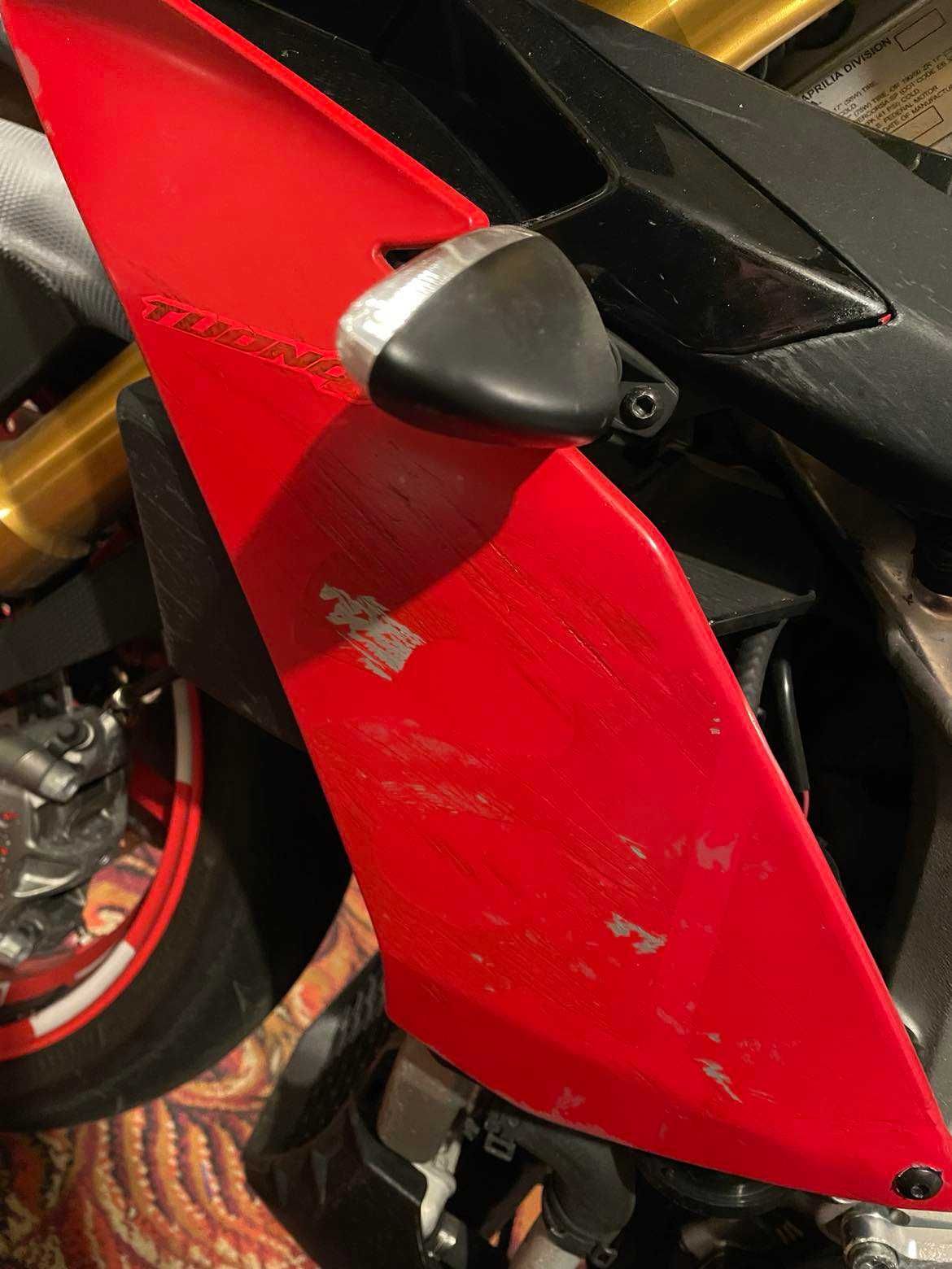 Aprilia Tuono V4 1100 Factory 2018r.