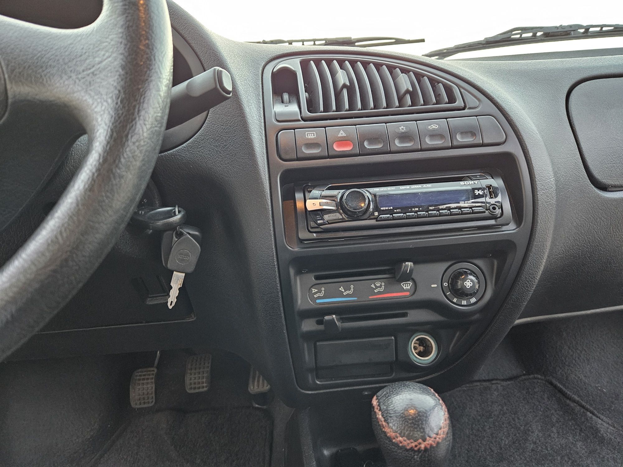 Citroën Saxo 1.5D c/AC 5 lugares