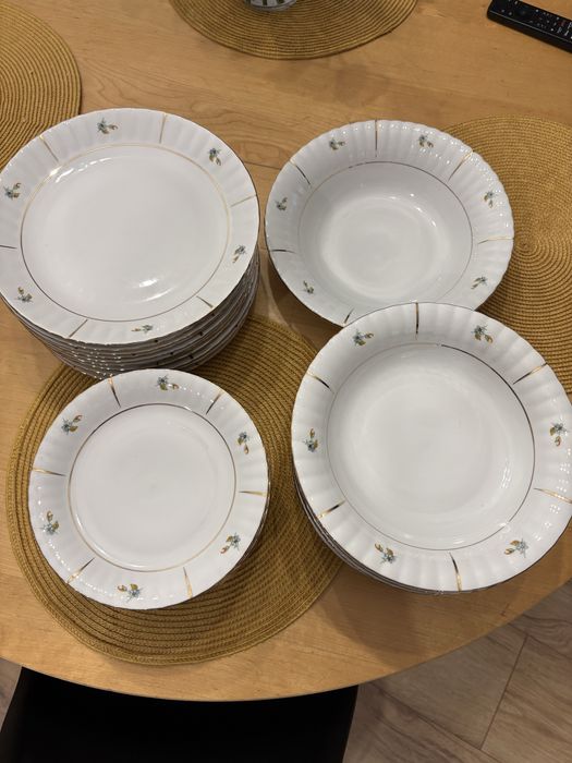 Serwis obiadowy porcelana Chodzież 12os