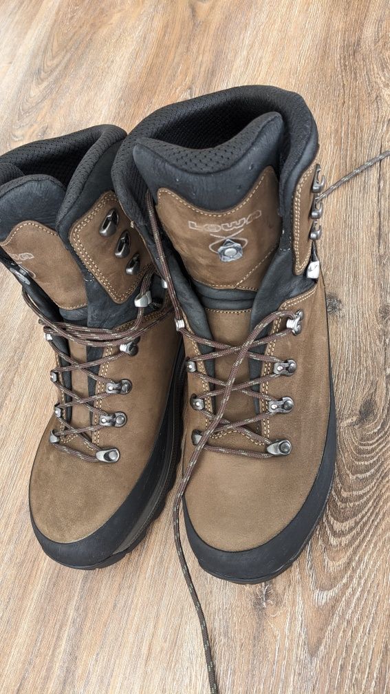Черевики Lowa Tibet нові Goretex