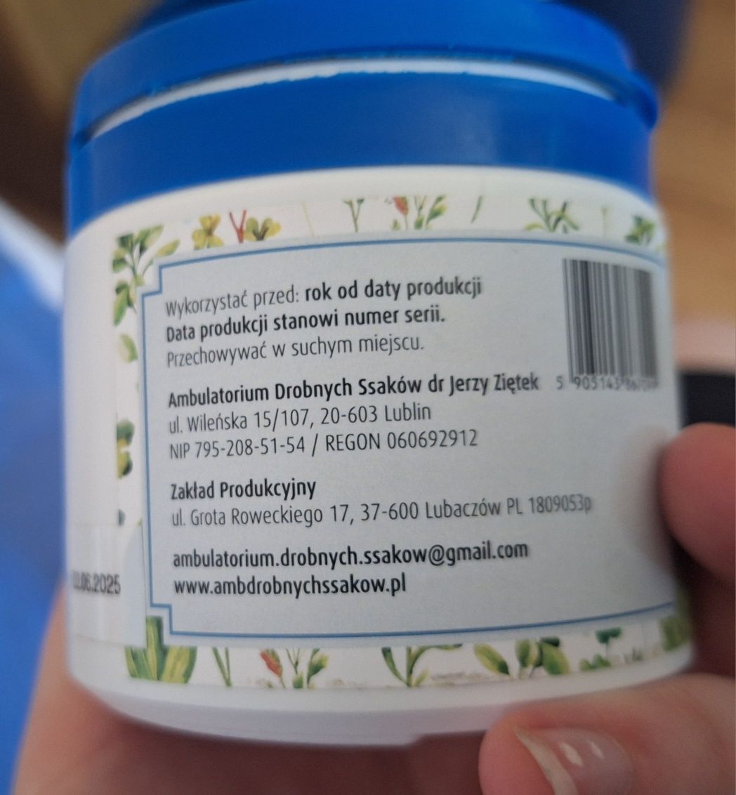 Nefroprotetyczna karma ratunkowa Dr. Ziętek oraz Nefro-herb