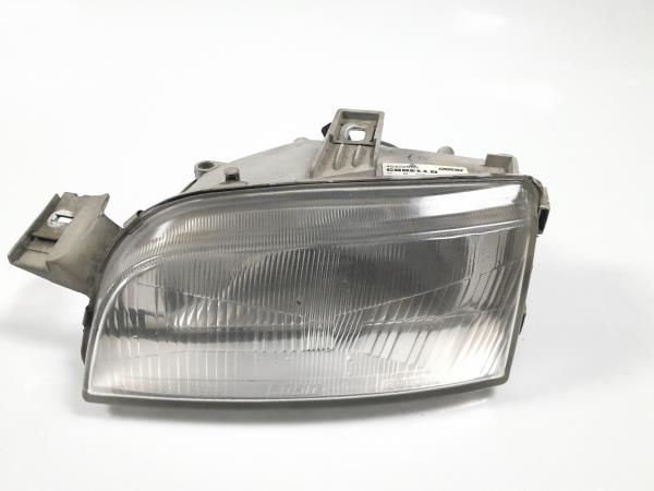 Ótica / farol esquerda FIAT Punto (176_)