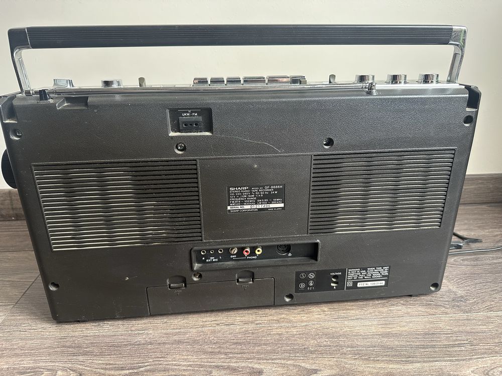 Boombox Sharp GF-8686